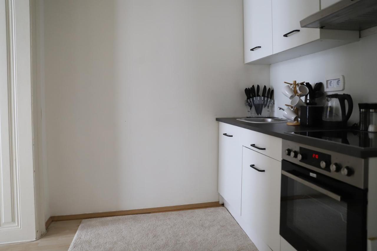 Spacious Apartment, 3 Min To U6 Metro Vienna Luaran gambar