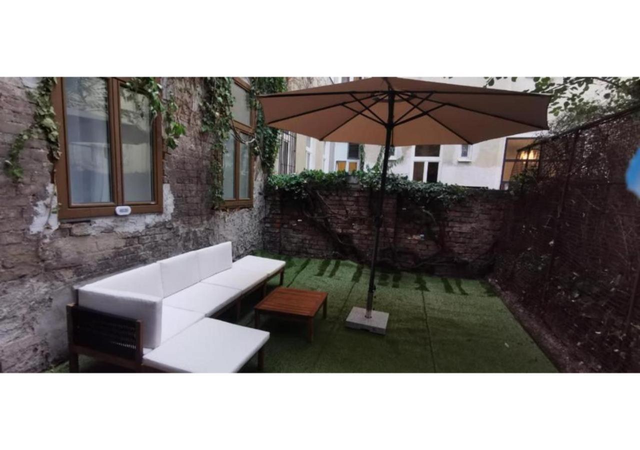 Spacious Apartment, 3 Min To U6 Metro Vienna Luaran gambar
