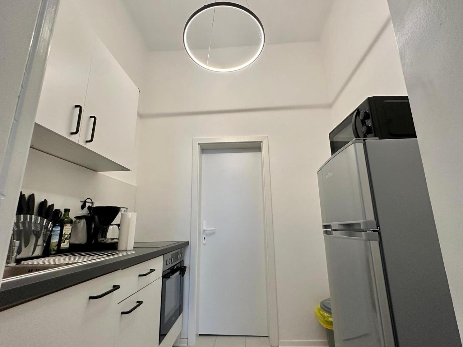 Spacious Apartment, 3 Min To U6 Metro Vienna Luaran gambar