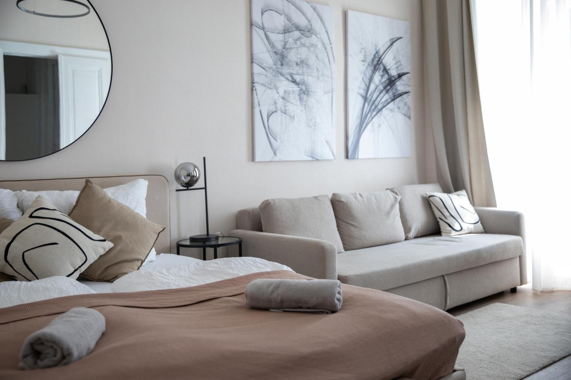 Spacious Apartment, 3 Min To U6 Metro Vienna Luaran gambar